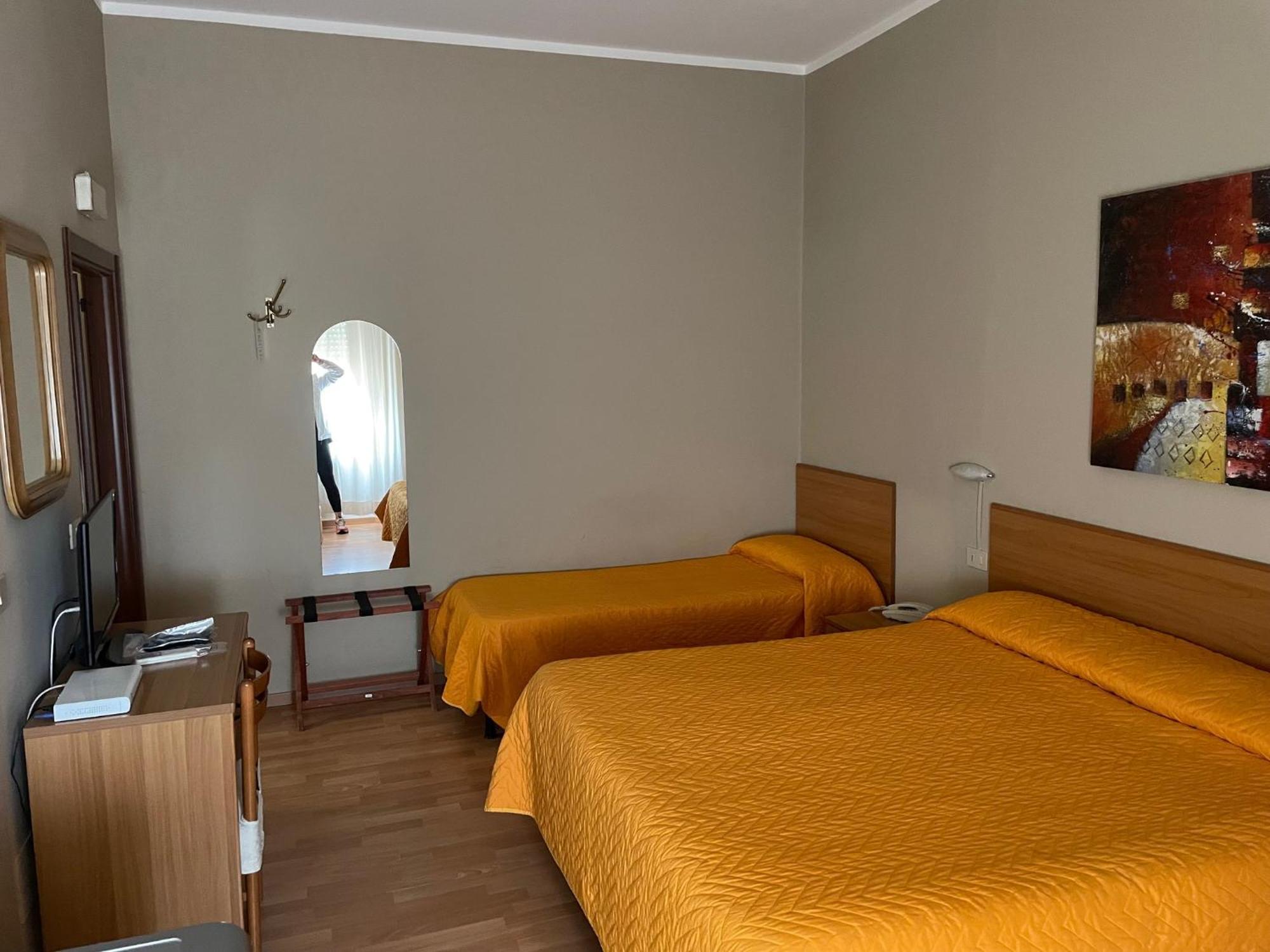 Piccolo Hotel Rosignano Solvay Exterior foto