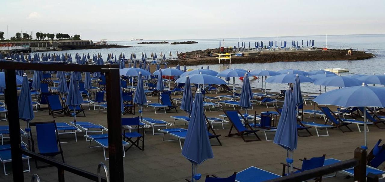 Piccolo Hotel Rosignano Solvay Exterior foto